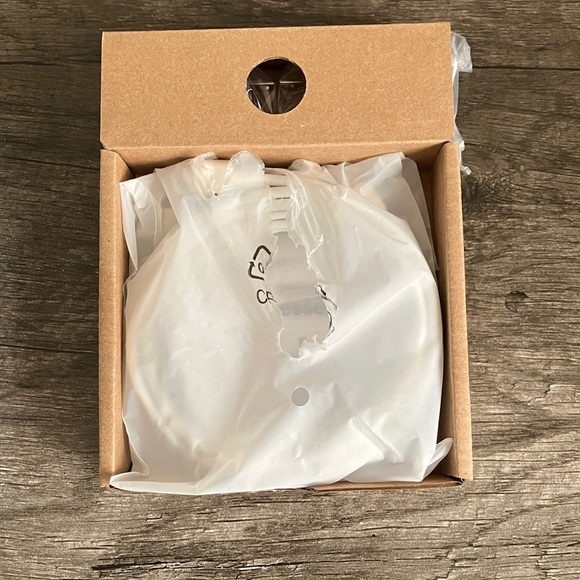 Best Buy Essentials 20W USB-C Wall Charger Kit - Picture 3 of 6